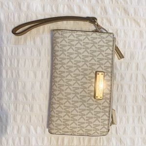 Michael kors wallet, wrist wallet